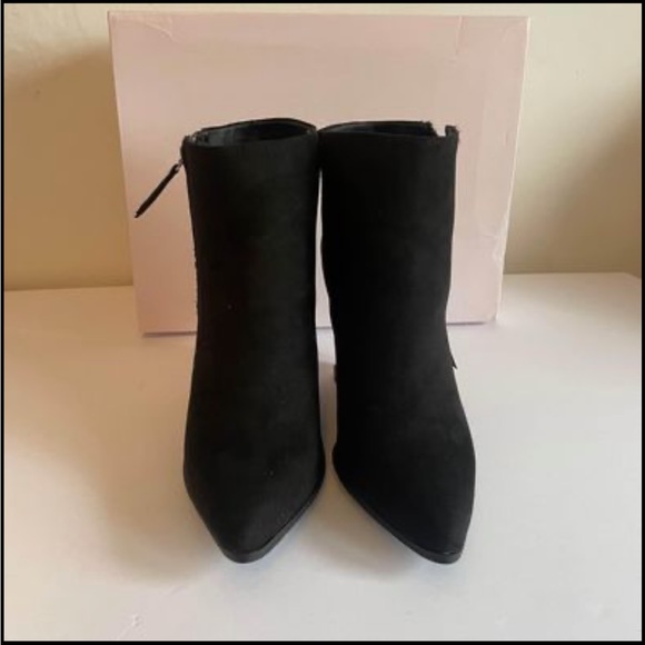 Size 7 Just Fab Shoe Boots Narrow - Picture 2 of 2